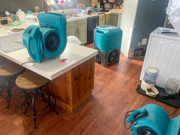 Best Emergency water damage restoration  in Labasas, CA